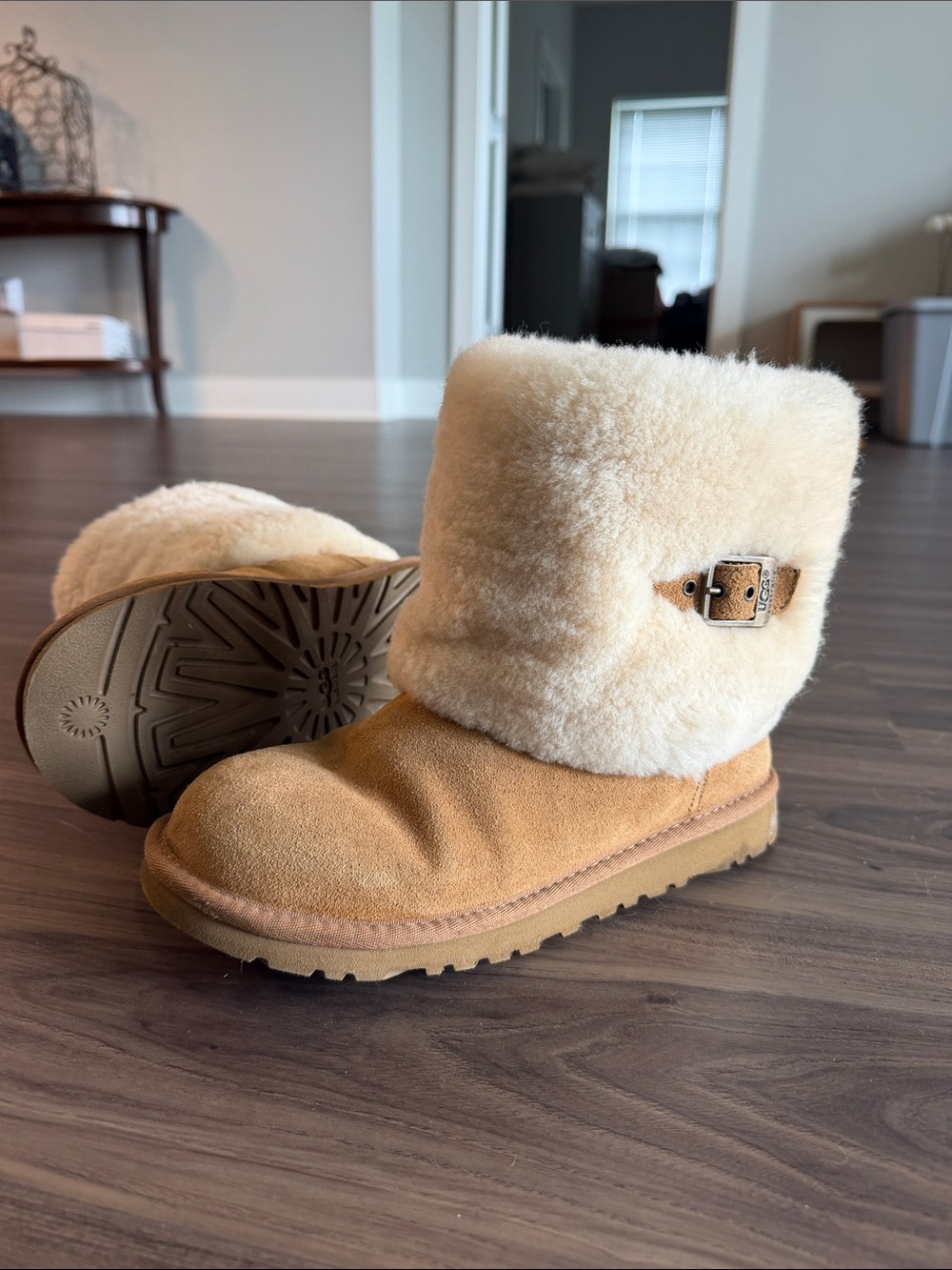 LIKE NEW UGG Chestnut Suede Shearling Fold-Over Boots